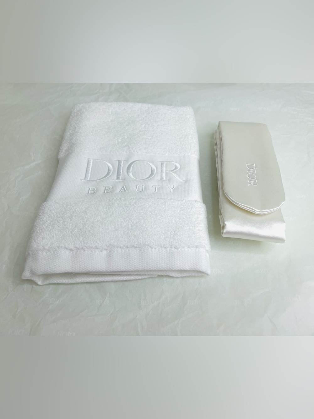 ✨DIOR Beauty set (Towel & Headband) New✨